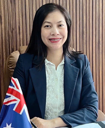 MS. NHI HOÀNG